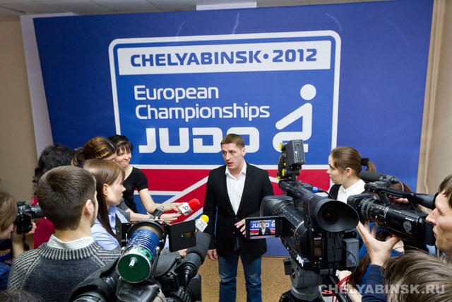 ����������