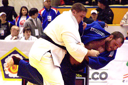 ��������� ������ �� �����. 14 ������ 2004. (����: ���������� �������)