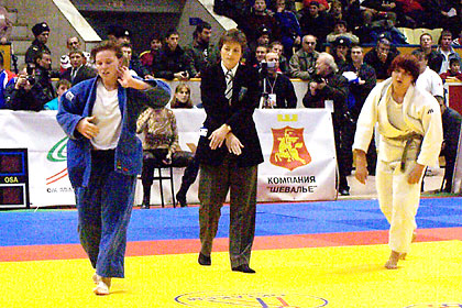 ��������� ������ �� �����. 14 ������ 2004. (����: ���������� �������)