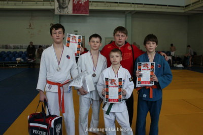 ��������-9