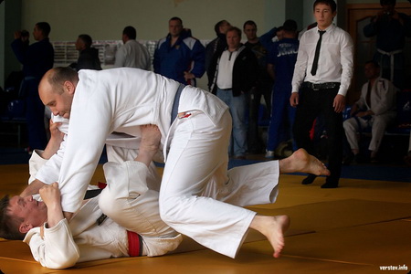 ���-��������-9