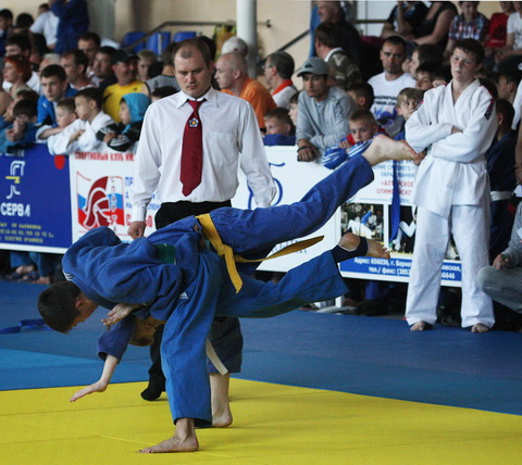 �������-10