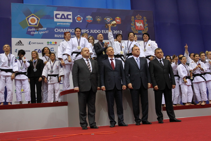 ������-11