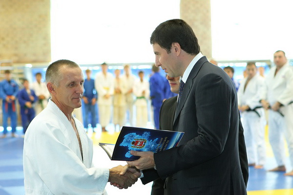 ��������-������