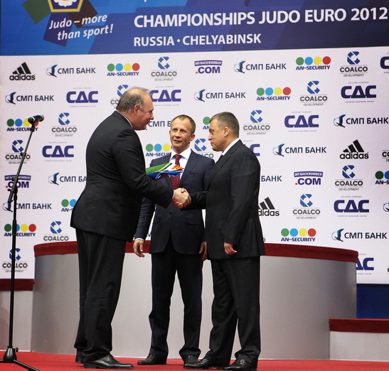 ������-7