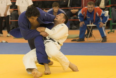 �������-7