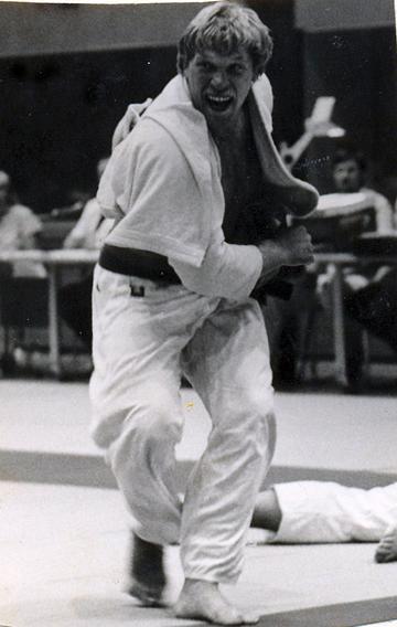 �������-2