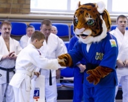 ������-74-6