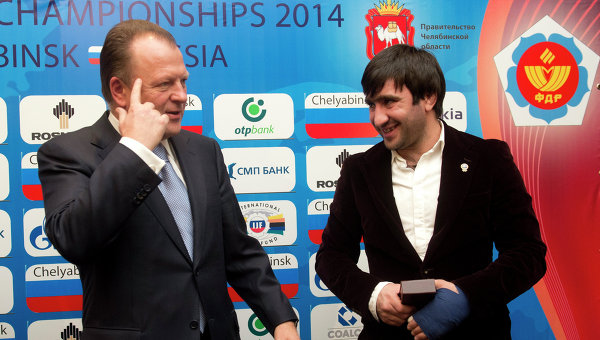 �����-�����