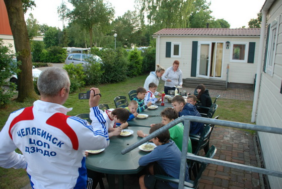 ����������-6