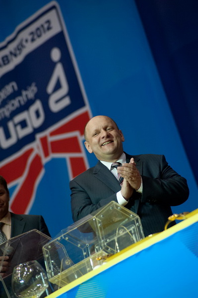 �������������-��-1