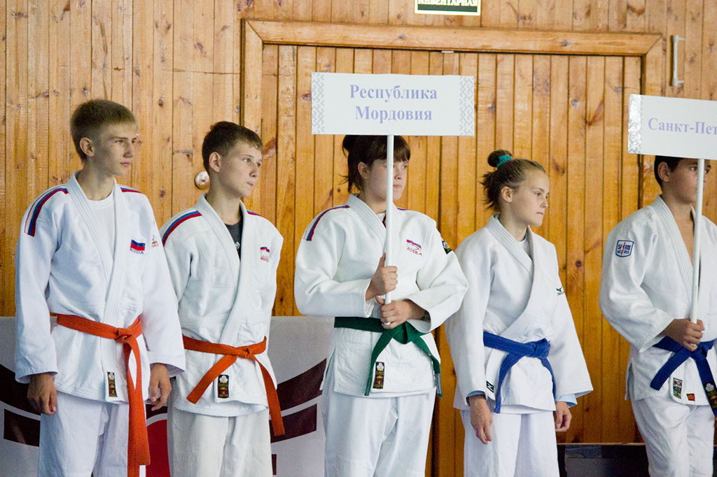 �����-�������-1