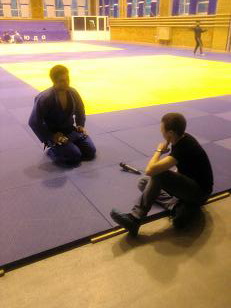 �������-5