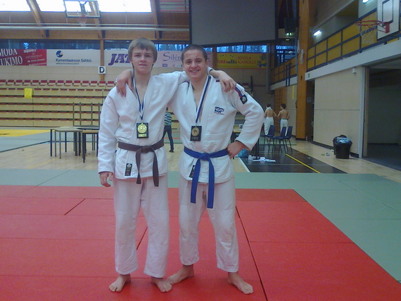 ���������-4