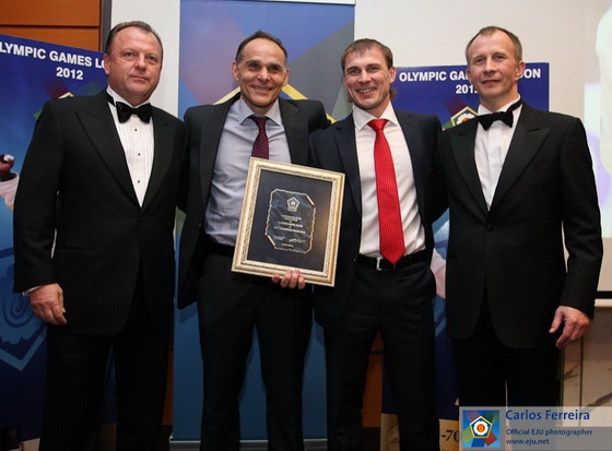 ����-�����-��������-3