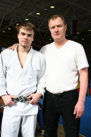 ������-2