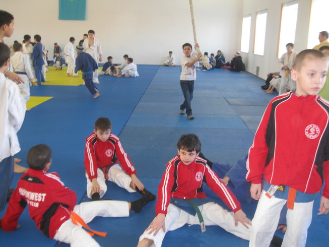 ���������-������-3