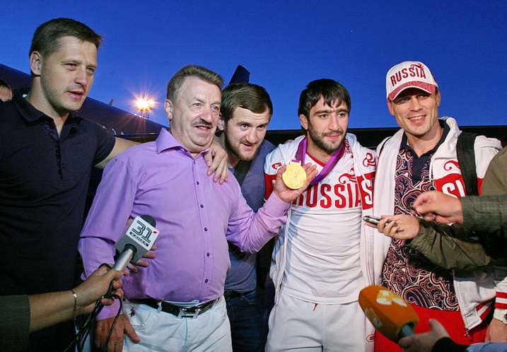 �������-�����-3