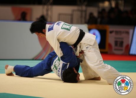 �����-�����-9