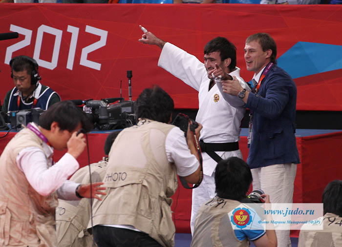 ��-�����-5