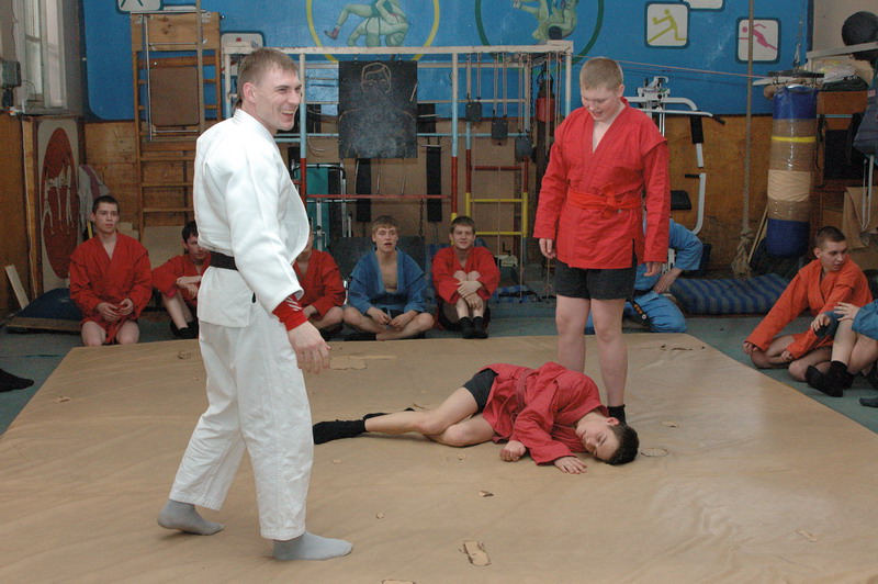 �������-���������