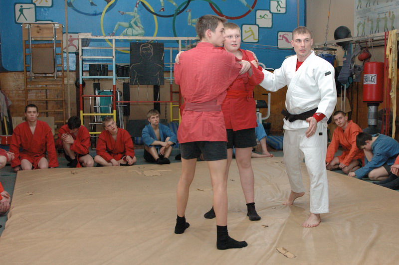 �������-���������