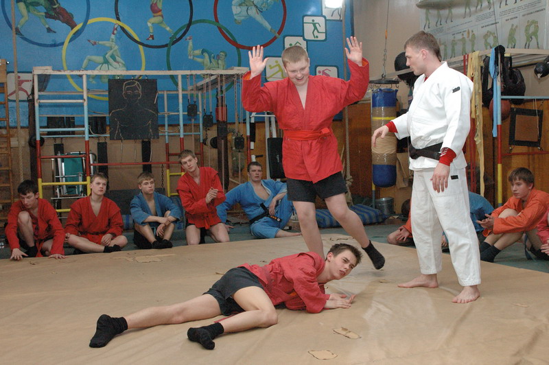 �������-���������