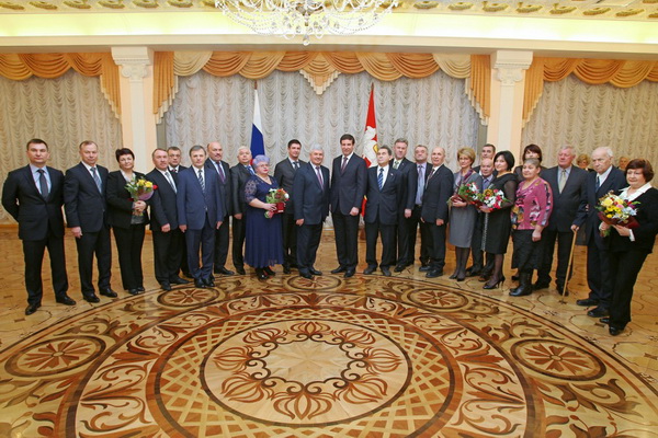 �������-3