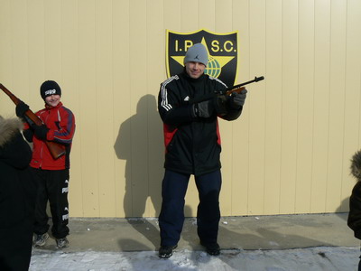 �������-8