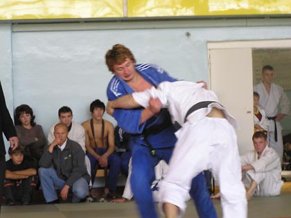 � ���������� �������� 25-����� ����� � 10-����� �������