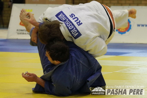 ����������-28