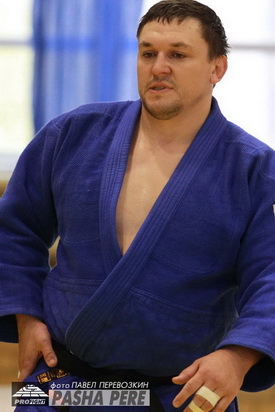 ����������-7