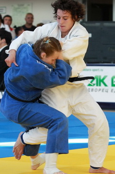 �������-1