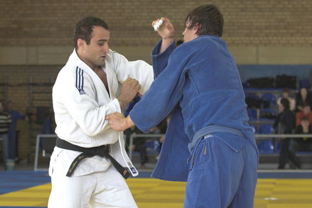 ����������-17