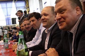 �������������-4