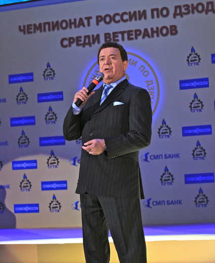 ����������-13