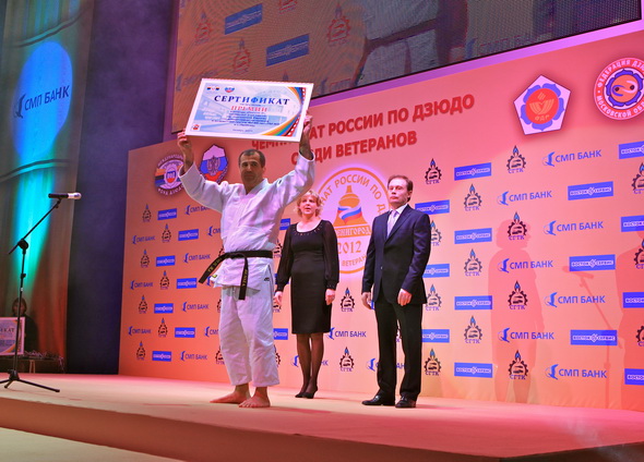 ����������-14