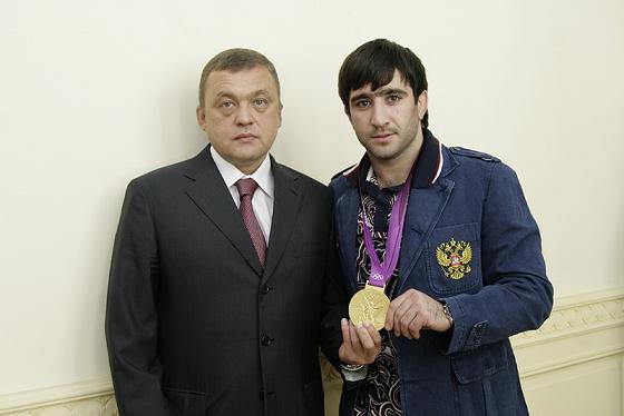 ������-�����