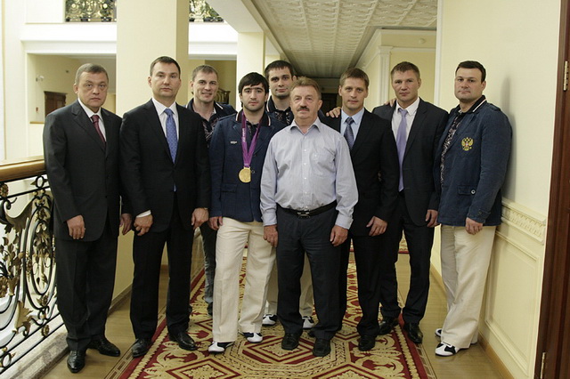 ������-2