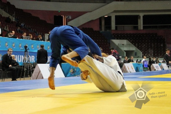 ��-�-�-�-2012-5