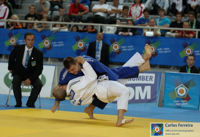 ������-4