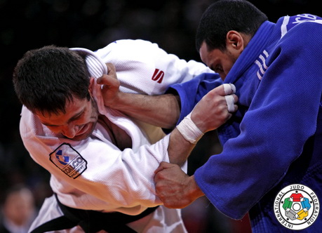 �������-1