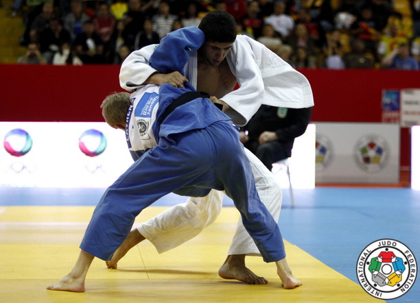 ����������-���-1