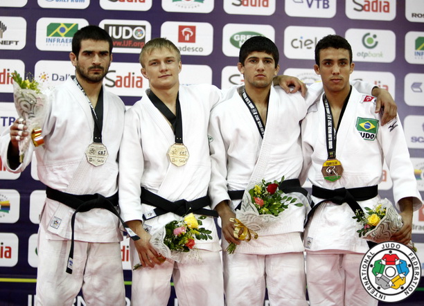 ����������-���-7