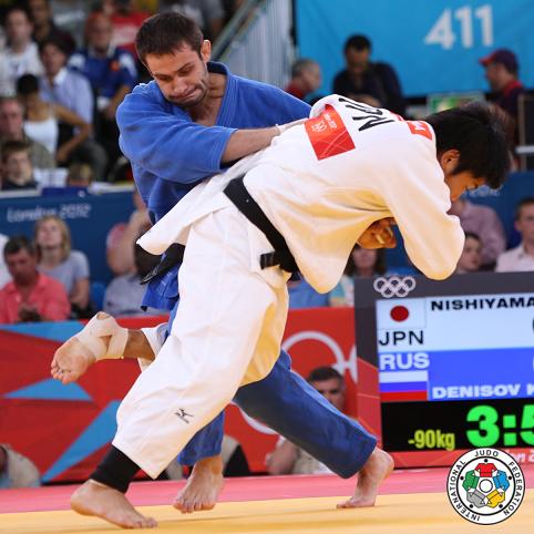 �������-��-7