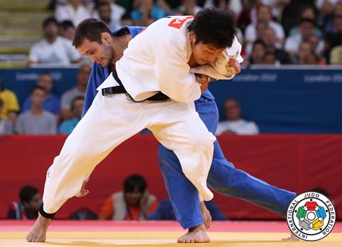 �������-��-8