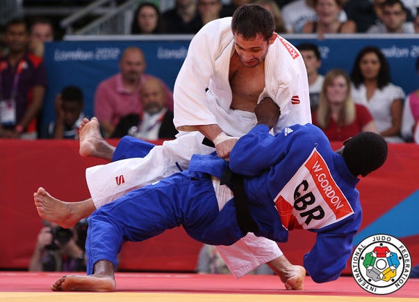 �������-��-3