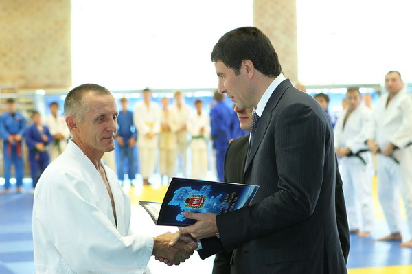 ��������-������