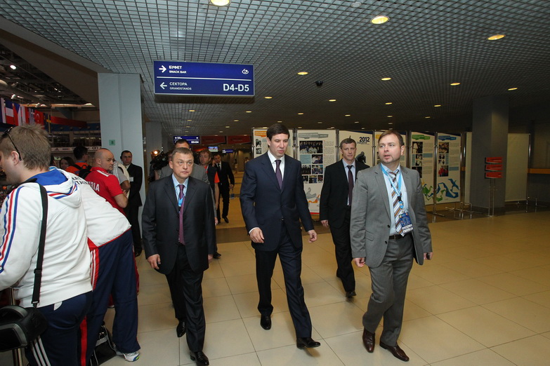 ������-3