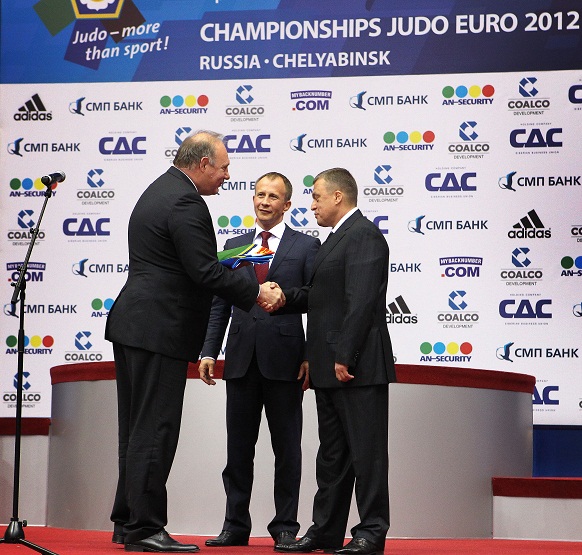 ������-8